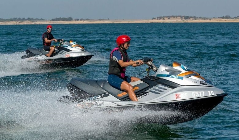 What Should You Do To Avoid Colliding With Another Boat? What Should You Do To Avoid Colliding With Another Boat?